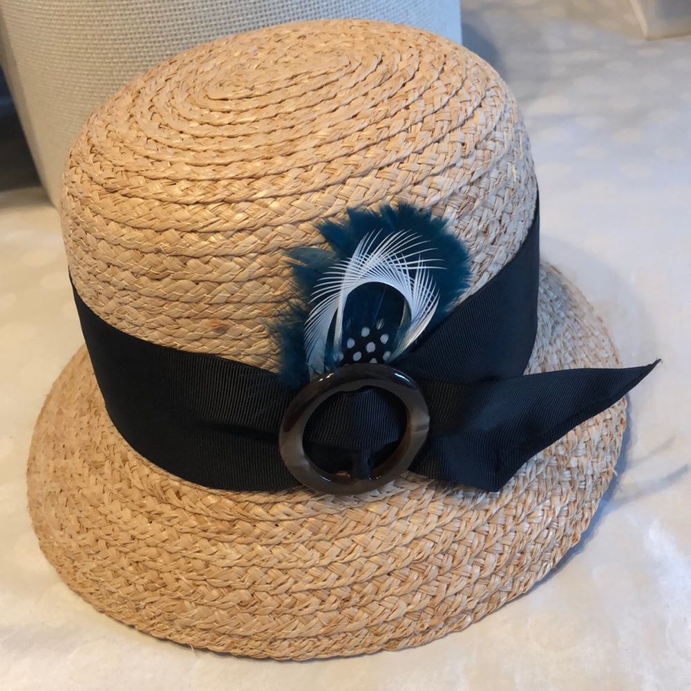 Goorin Bros straw cloche hat